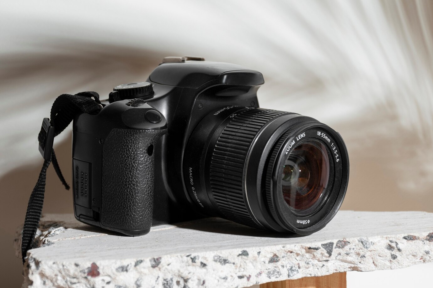 Cámara réflex digital seminueva